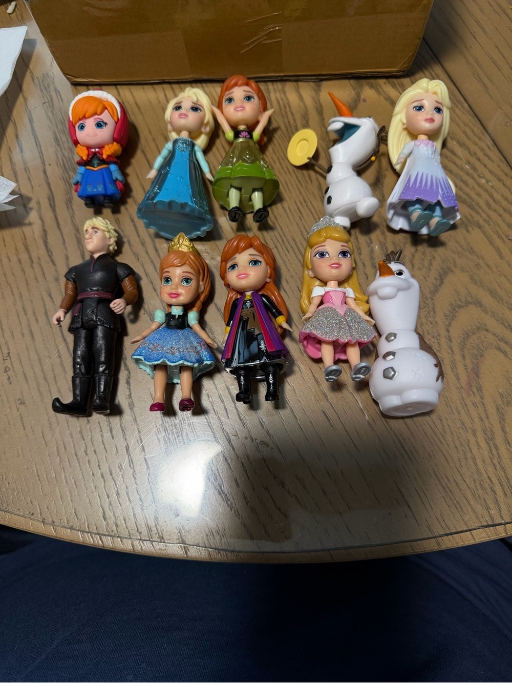 Frozen Mini Figure Set - Assorted Colors - Picture 3 of 4